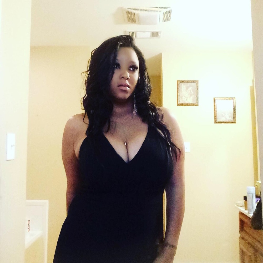 Meet your Posher, Carmece